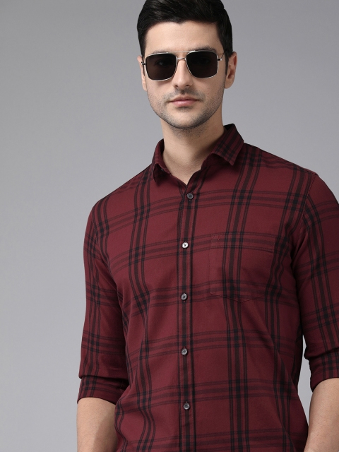 

Van Heusen Sport Men Maroon & Black Slim Fit Checked Casual Shirt