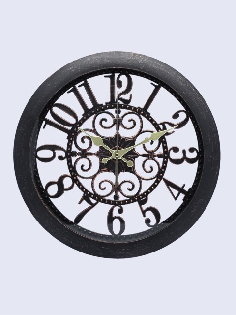 

MARKET99 Black & Gold-Toned Contemporary Wall Clock