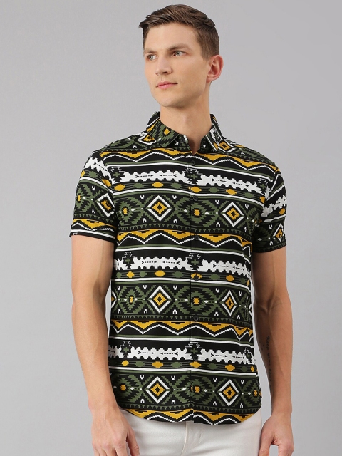 

Dennis Lingo Men Black Comfort Slim Fit Printed Casual Shirt
