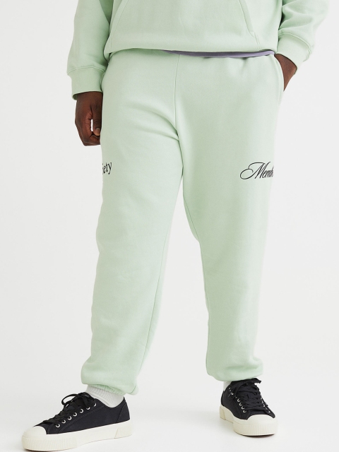 

H&M Men Green Regular Fit Printed Joggers