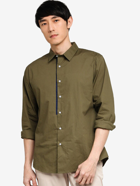 

ZALORA BASICS Men Green Casual Shirt