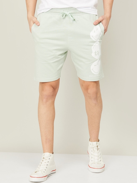 

SmileyWorld Men Green & White Slim Fit Cotton Shorts