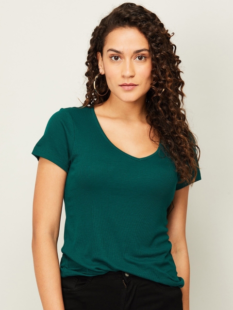 

Fame Forever by Lifestyle Women Green Solid Denim Top