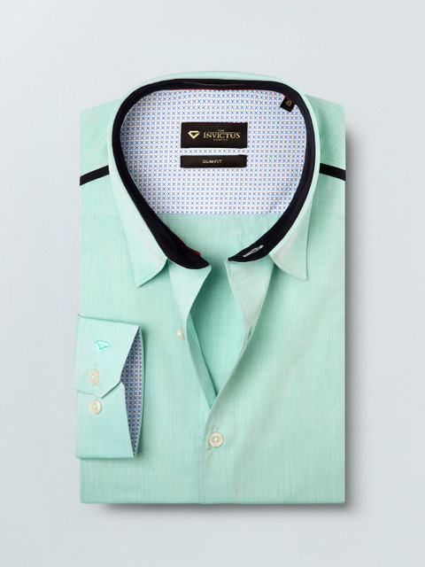 

INVICTUS Men Green Slim Fit Solid Formal Shirt