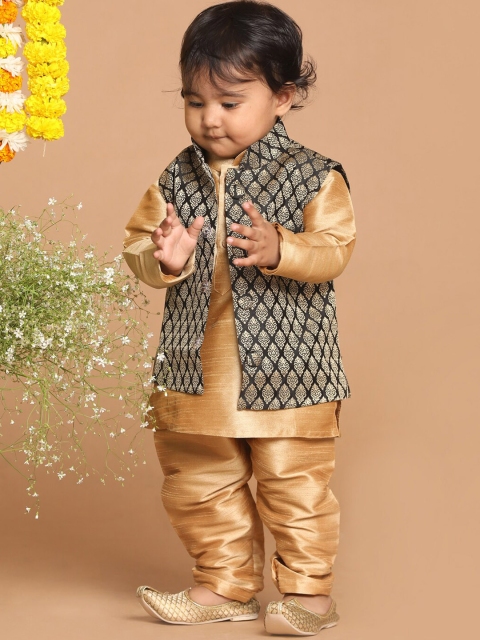 

VASTRAMAY SISHU Infant Boys Black & Gold Woven Design Banarasi Brocade Nehru Jacket