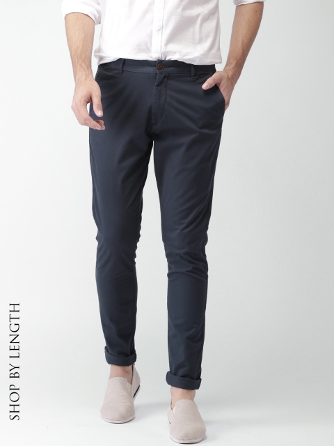 

Mast & Harbour Men Navy Blue Solid Tapered Fit Chinos