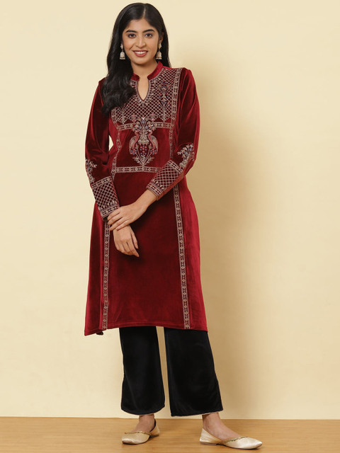 

Lakshita Women Rust & Silver-Toned Ethnic Motifs Embroidered Velvet Kurta