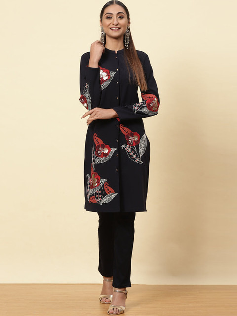 

Lakshita Women Blue Floral Embroidered Kurta
