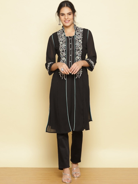 

Lakshita Women Charcoal Geometric Embroidered Thread Work Kurta