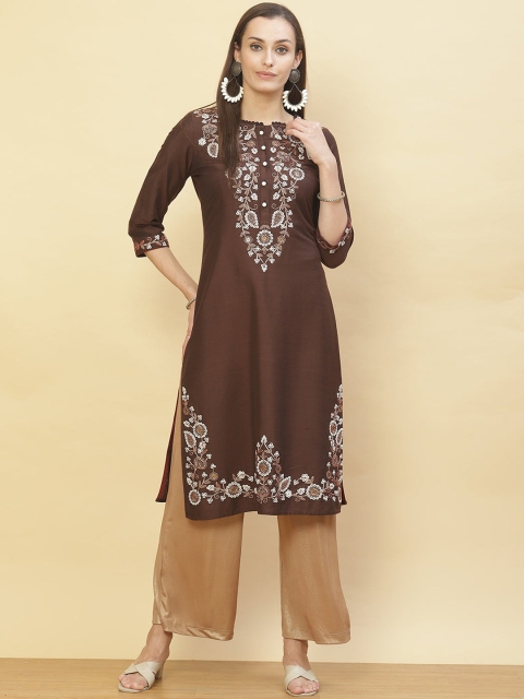 

Lakshita Women Brown & White Floral Yoke Design Thread Work Kurta