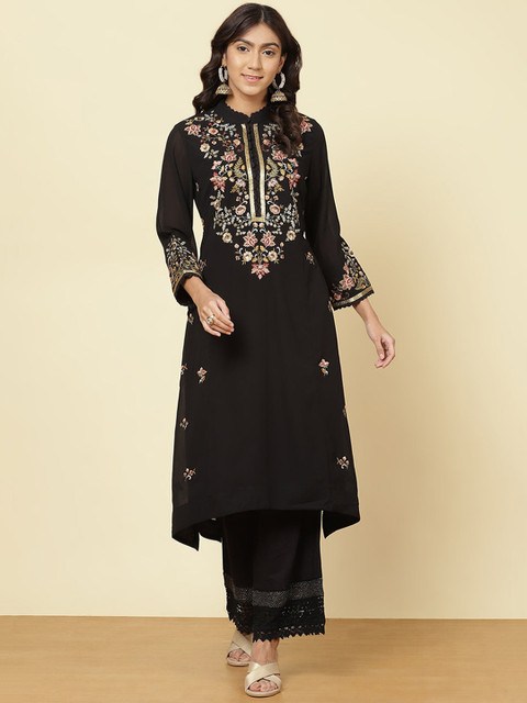 

Lakshita Women Charcoal Embroidered Flared Sleeves Thread Work Kurta