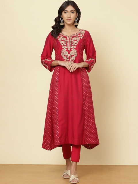 

Lakshita Women Red Ethnic Motifs Keyhole Neck Flared Sleeves Thread Work Anarkali Kurta
