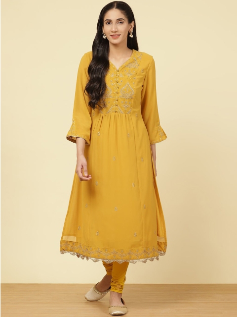 

Lakshita Women Red Ethnic Motifs Striped Keyhole Neck Anarkali Kurta