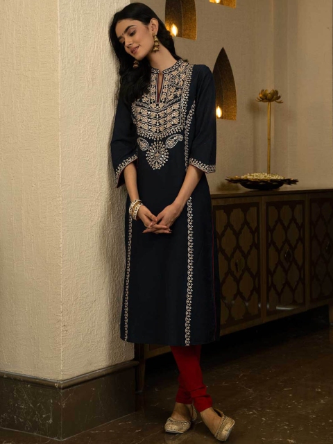

Lakshita Women Charcoal & Gold-Toned Paisley Embroidered Cotton Kurta