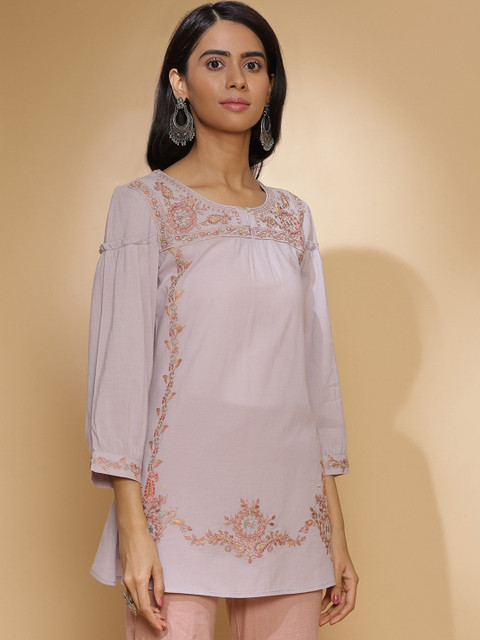

Lakshita Women Red Embroidered A-Line Kurta