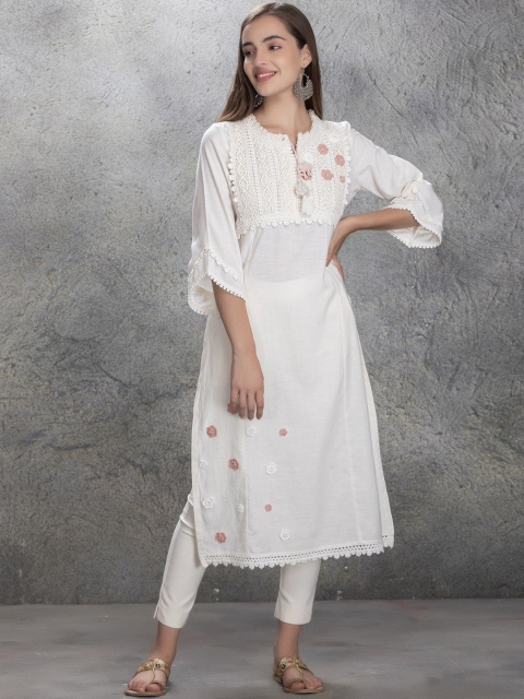 

Lakshita Women White Floral Embroidered Kurta