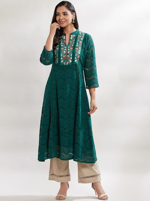 

Lakshita Women Red Floral Embroidered Anarkali Cotton Kurta