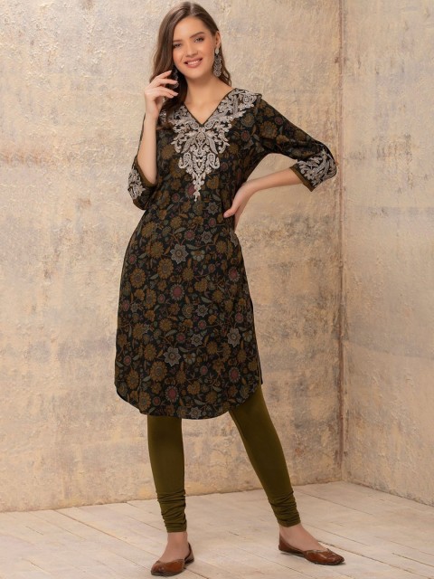 

Lakshita Women Red Paisley Printed & Embroidered Kurta