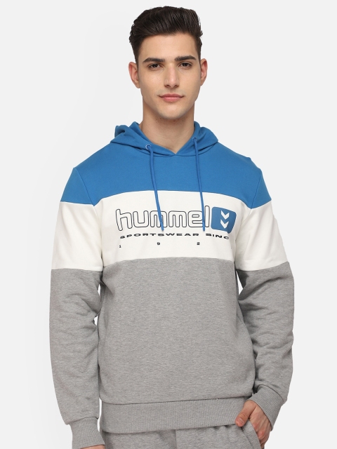 

hummel Men Grey & Blue Colourblocked Cotton Hooded Sweatshirt
