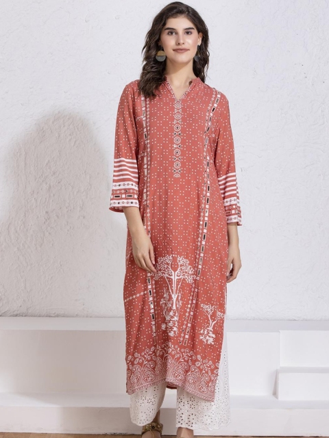 

Lakshita Women Peach-Coloured Floral Printed Mirror Work Kurta