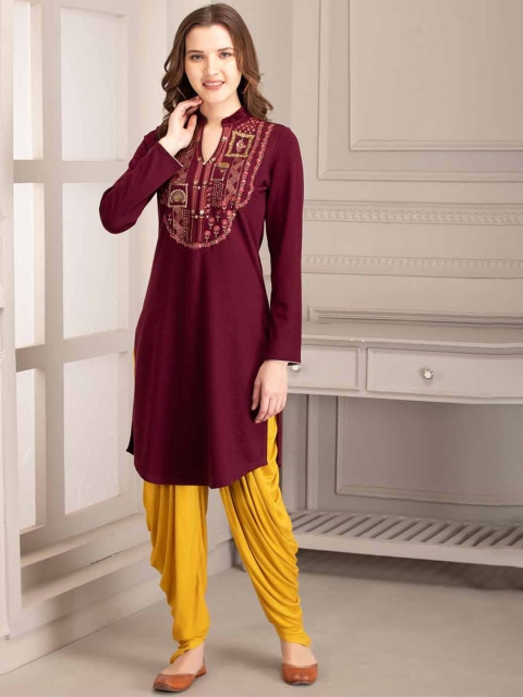 

Lakshita Women Purple Embroidered Straight Kurta