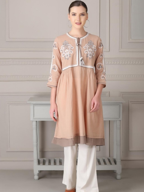 

Lakshita Women Peach-Coloured & White Ethnic Motifs Yoke Design Keyhole Neck Thread Work Kurta