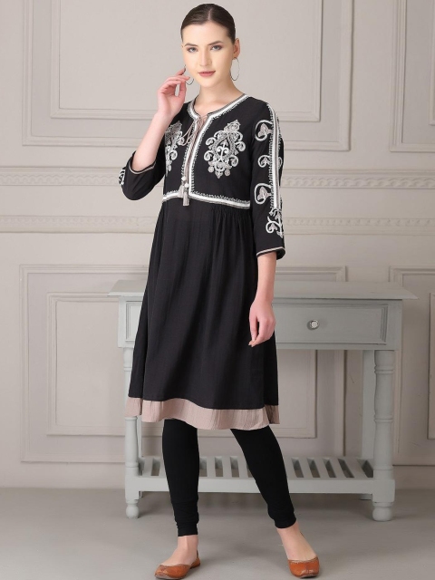 

Lakshita Women Black & White Ethnic Motifs Embroidered Cotton Kurta