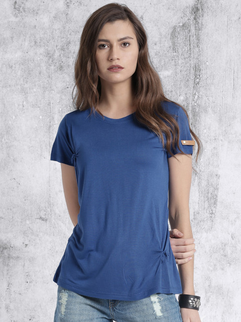 

Roadster Women Blue Solid Round Neck T-shirt