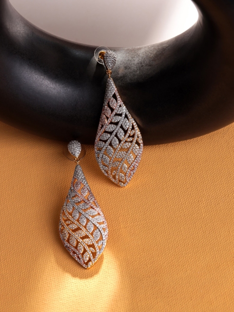 

shaze White & Gold-Toned Classic Drop Earrings