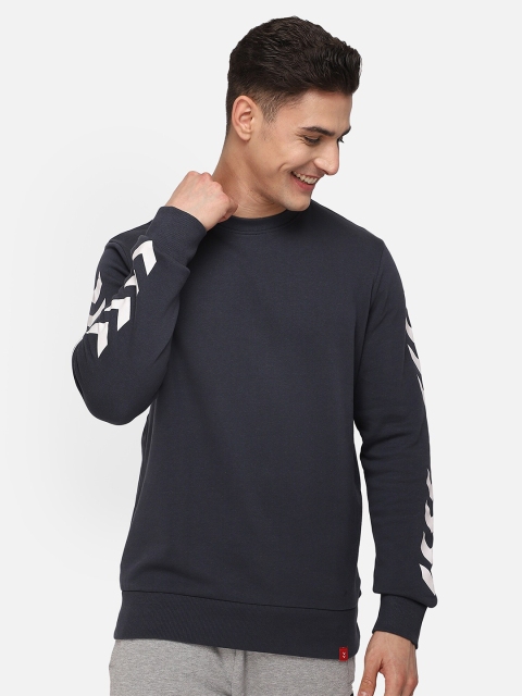 

hummel Men Navy Blue Printed Cotton Sweatshirt