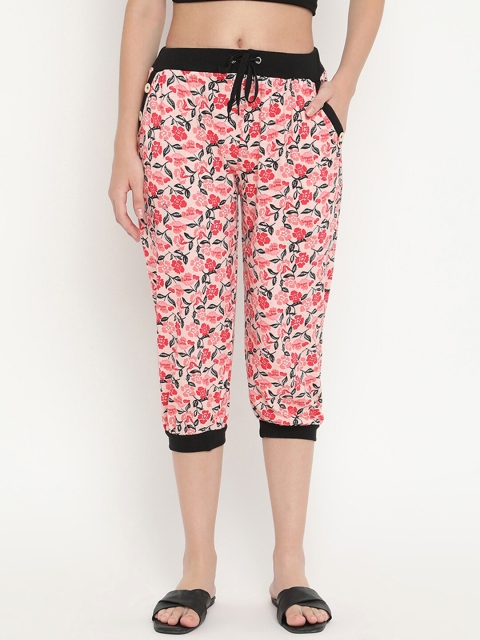 

V2 Value & Variety Women White & Red Printed Cotton Capris