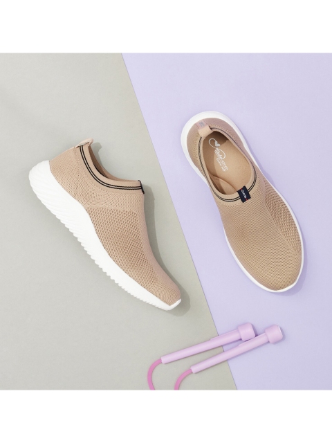 

Duke Women Beige Textile Running Shoes