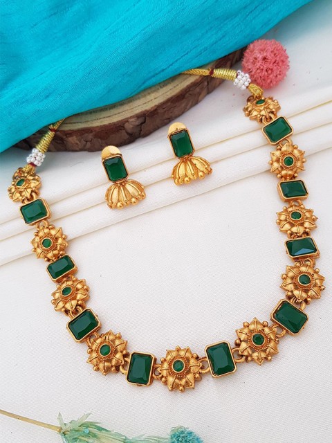 

GRIIHAM Gold-Plated Stone-Studded Jewelry Set
