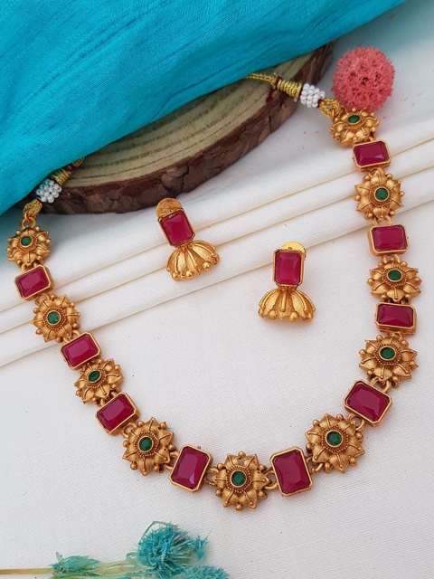 

GRIIHAM Gold Plated Green & Red Stone Studded Necklace Set