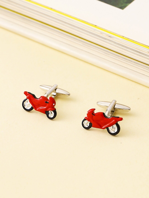 

shaze Silver-Toned & Red Quirky Cufflink