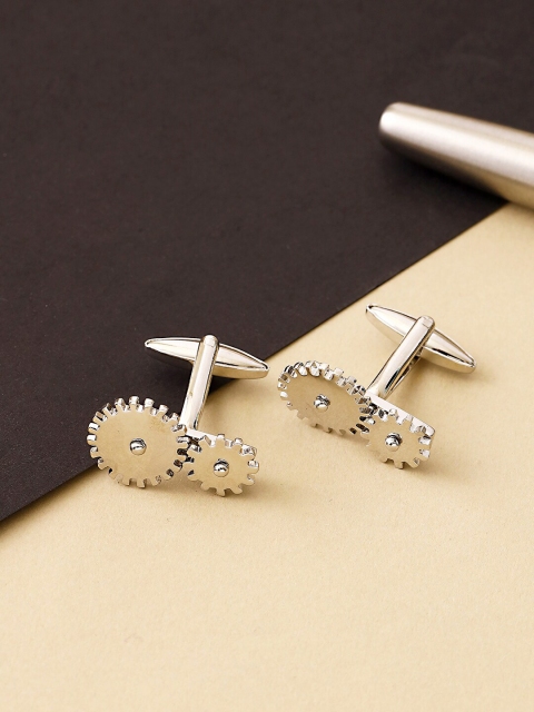 

shaze Silver-Toned Round Cufflink