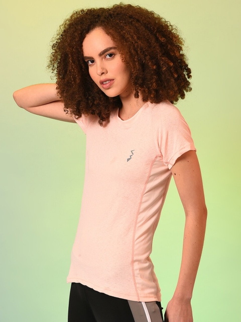 

Campus Sutra Women Peach-Coloured Solid Running Dry Fit Regular Fit T-shirt