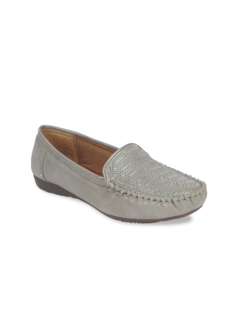 

The Desi Dulhan Women Grey Woven Design Loafers