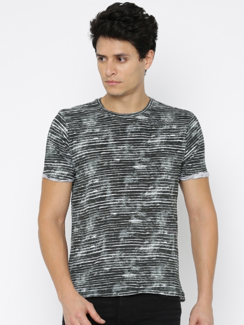 

Forca by Lifestyle Men Black & Grey Striped Round Neck T-shirt