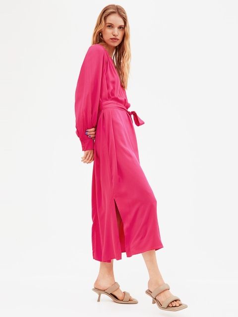 

H&M Women Pink V-neck tie-belt dress