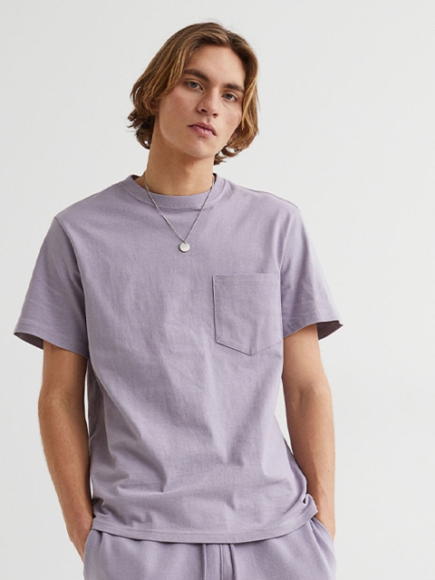 

H&M Men Purple Regular Fit Chest-Pocket T-shirt