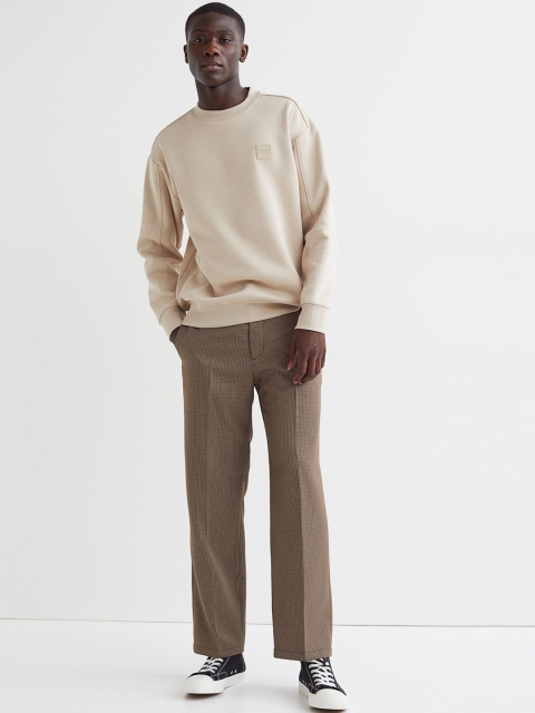 

H&M Men Beige Solid Relaxed Fit Trousers
