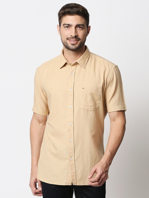 

Basics Men Beige Slim Fit Casual Cotton Hemp Shirt