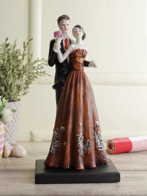 

CraftVatika Black & Brown Valentine Day Love Couple Statue Showpiece
