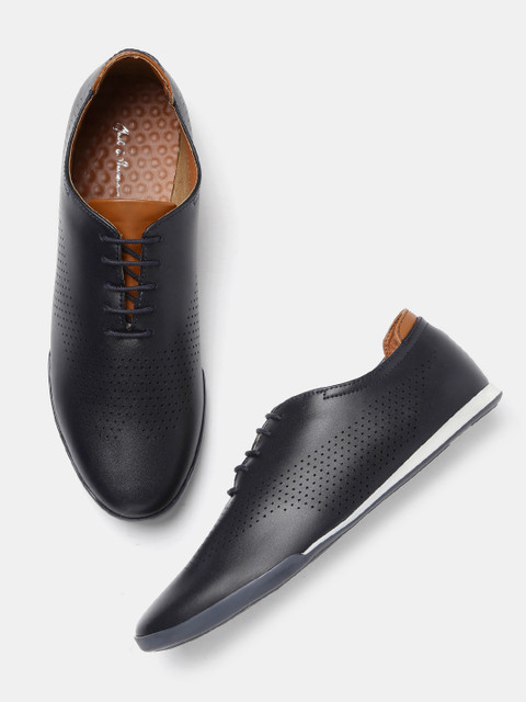 

Mast & Harbour Men Navy Perforated Sneakers, Navy blue