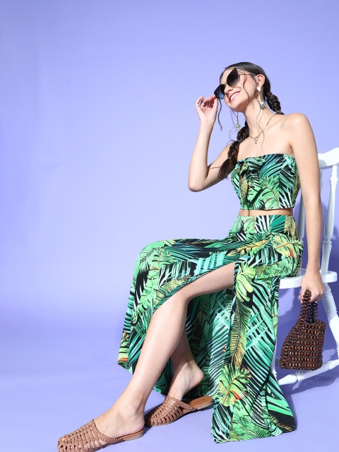 

Berrylush Women Gorgeous Green Printed Top with Skirt