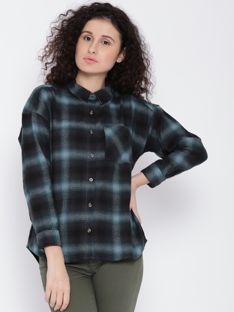 

FOREVER 21 Women Blue Flannel Checked Casual Shirt