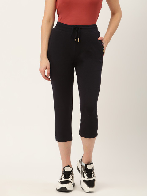 

Madame Women Navy Blue Solid Capris