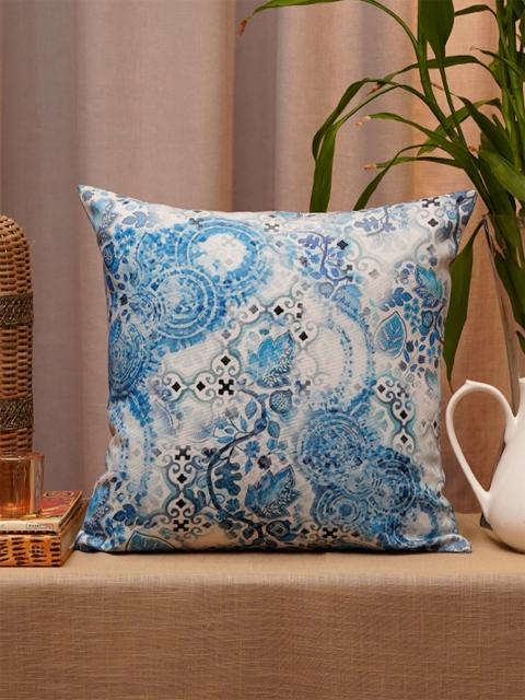 

ZEBA Blue & White Ethnic Motifs Square Cushion Covers