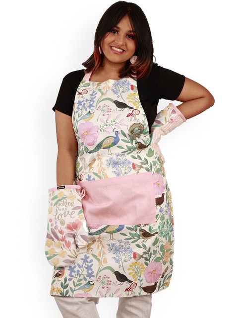 

Ariana Set Of 2 Pink & Cream Printed Cotton Aprons With 2 Oven Gloves